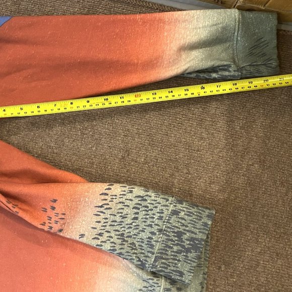 Mr. GuGu & Miss Go long sleeve Mountain Graphic Sweater XXL - Picture 5 of 9